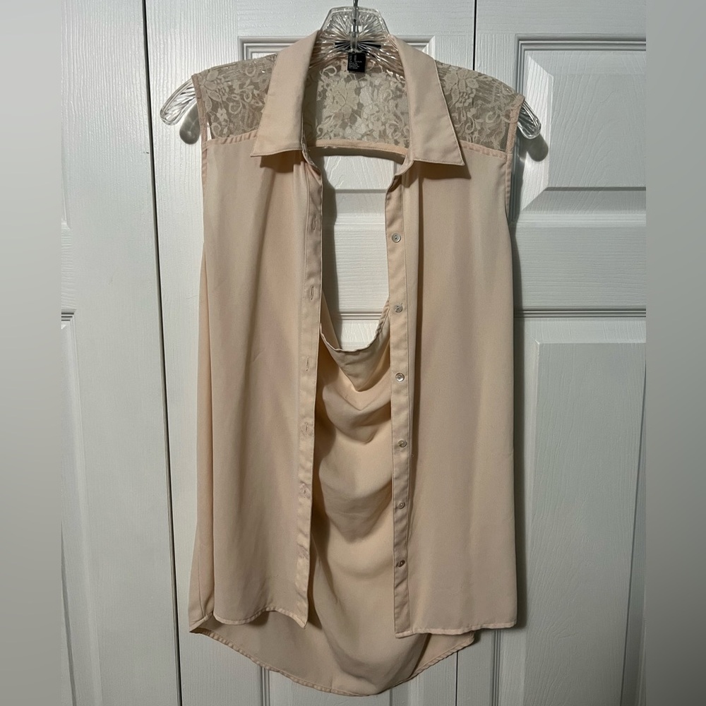 Pale pink Backless lace tank/blouse
